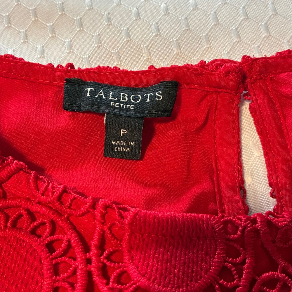 Talbots Petite Cut Lace Top Seldom Worn - Picture 3 of 13
